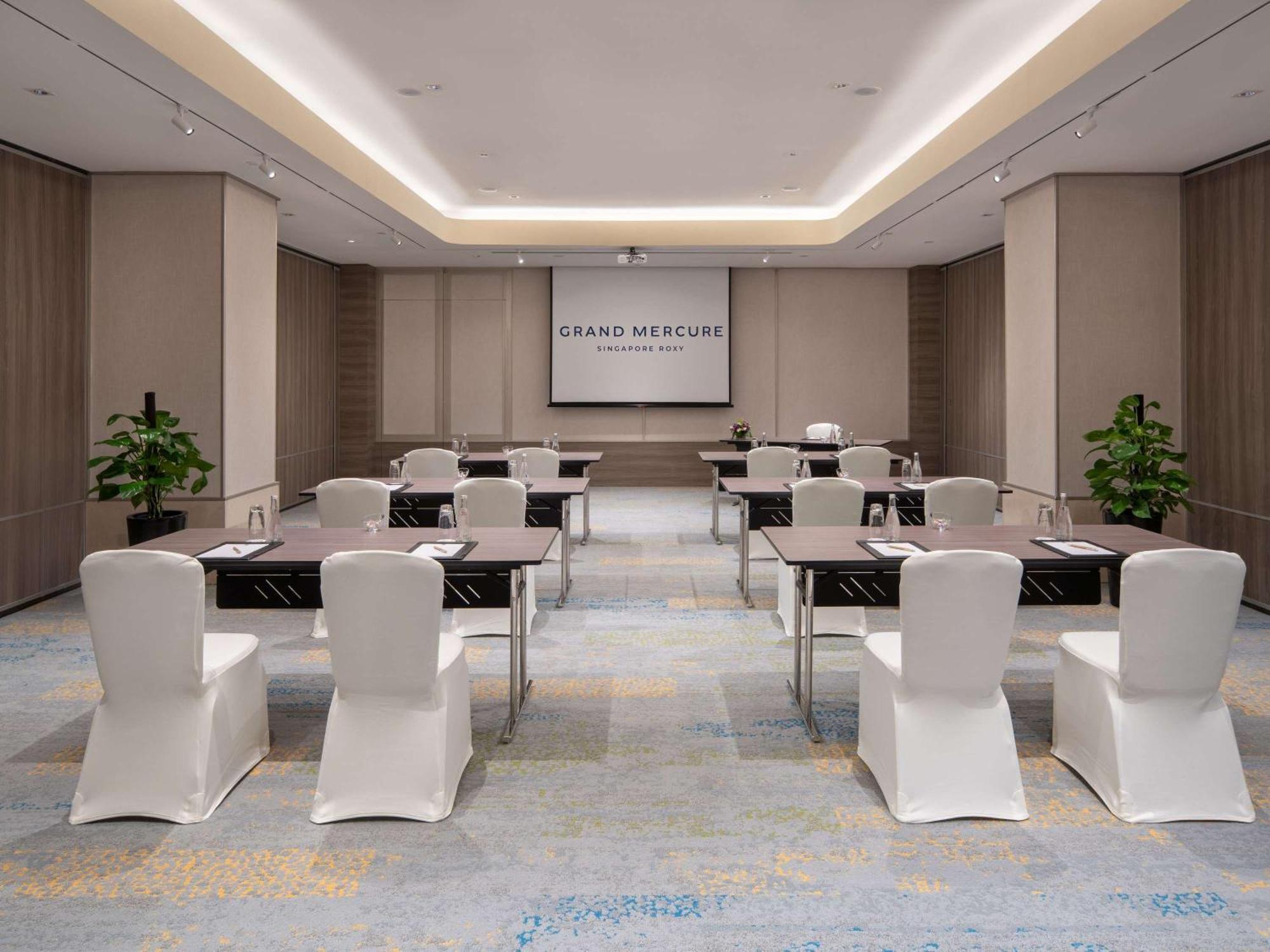 Grand Mercure Singapore Roxy Экстерьер фото